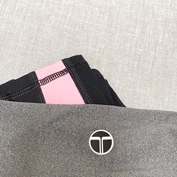 NEW.. Trina Turk Recreation…Legging.. - Picture 5 of 6